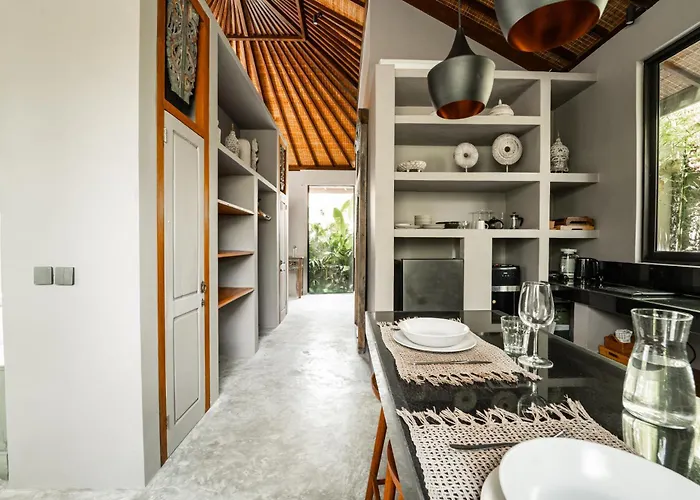 Keluk Collection, Boutique Private Pool Villas, Just Short Walk To Bingin *