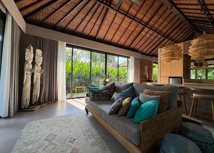 Villa Keluk Collection, Boutique Private Pool Villas, Just Short Walk To Bingin